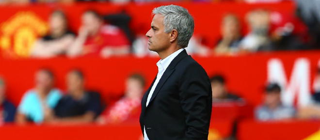 MU vô đối Ngoại hạng Anh: Mourinho có “đội quân” bách chiến bách thắng - 2