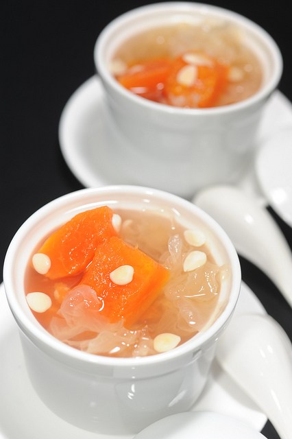 Giải nhiệt với chè nấm tuyết đu đủ giòn ngọt, thanh mát - 9