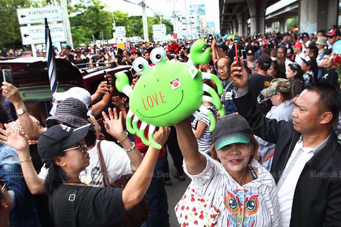 Yingluck Shinawatra: Người liên tục khiến chính trường Thái Lan ‘dậy sóng’ - 7