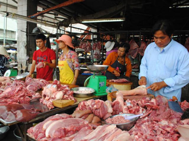 Giá thịt lợn tăng mạnh trở lại, kéo CPI tháng 8 tăng 0,92%