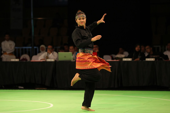 Hoa khôi làng võ múa quyền quá đẹp, fan SEA Games &#34;quên lối về&#34; - 3