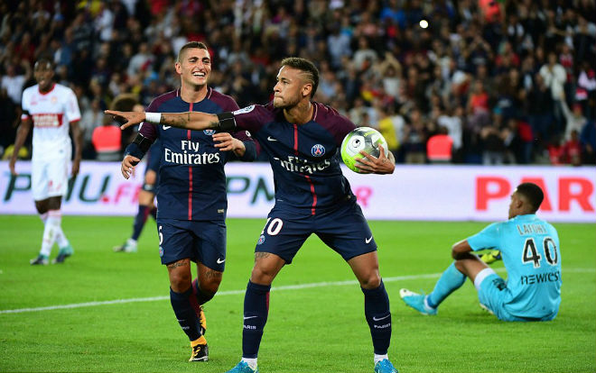 Fan MU có sốc: Neymar 198 triệu bảng kém xa R.Giggs giá 2 tỷ bảng - 1