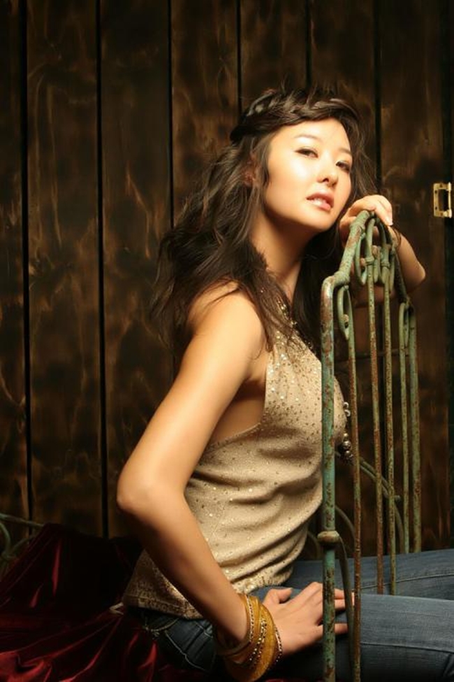 5 năm sau, cô lại được đạo diễn Hong mời hợp tác trong “Ngày anh đến”.