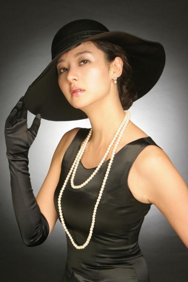 Hình ảnh thuở làm mẫu thập niên 1990 của Song Sun Mi.