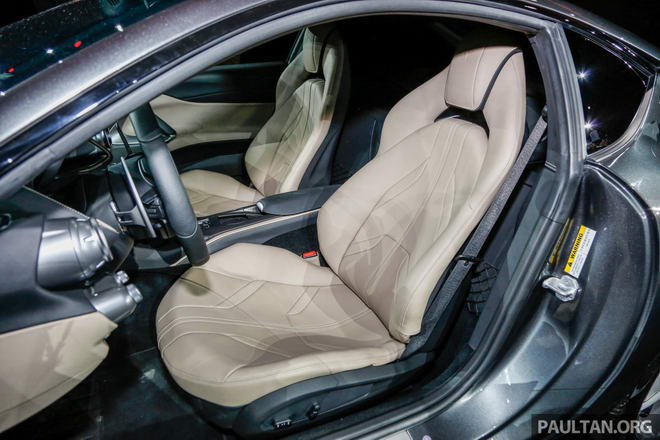 Ferrari 812 Superfast giá chưa thuế "chỉ" 8,38 tỷ đồng - 5