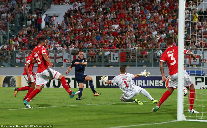 Malta - Anh: Truyền nhân Rooney và phút cuối bùng nổ (vòng loại World Cup) - 1