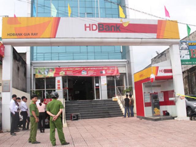 Người đàn ông dũng cảm đuổi đánh nghi phạm cướp ngân hàng ở Đồng Nai