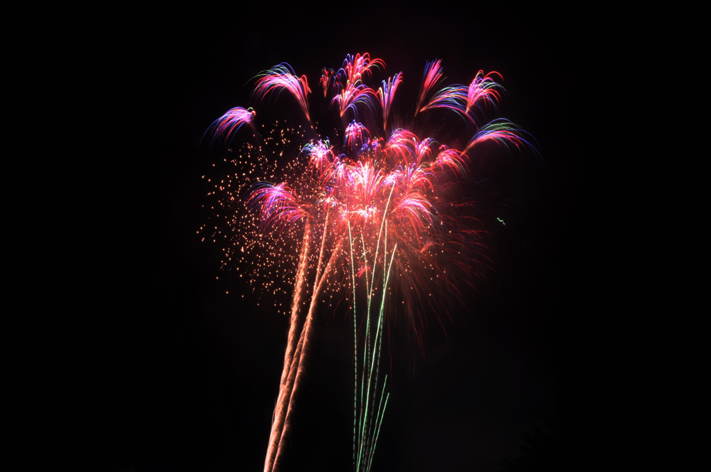 Pháo hoa rực sáng trên bầu trời Sài Gòn mừng Tết độc lập - 3