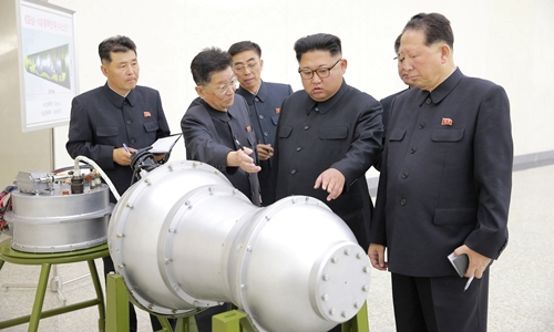 Triều Tiên tuyên bố chấn động: Gắn được bom nhiệt hạch lên tên lửa - 1