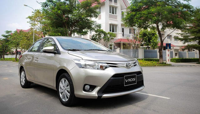 2 tháng liên tiếp, chi phí mua Toyota Vios và Innova giảm mạnh - 1