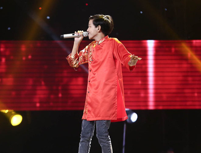 Soobin Hoàng Sơn &#34;phát cuồng&#34; vì thí sinh 14 tuổi hát dân ca - 1