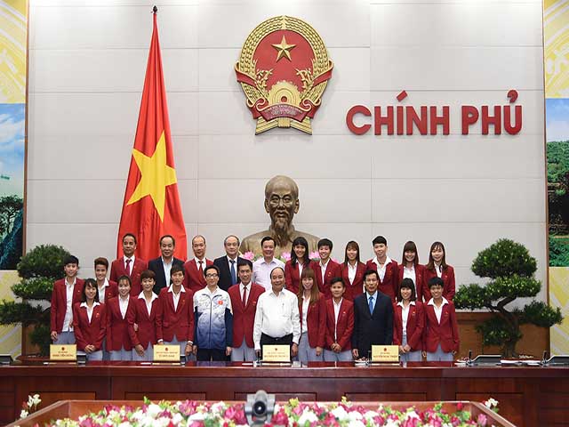 Thủ tướng khen ngợi điền kinh Việt Nam lần đầu tiên vượt Thái Lan