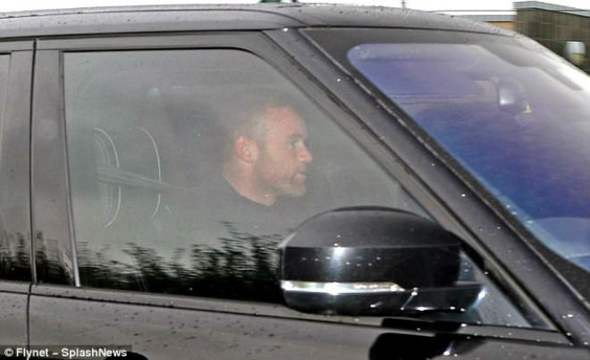 Rooney rời MU, dính scandal: Vợ sắp mất, nghiệp sắp tan - 1