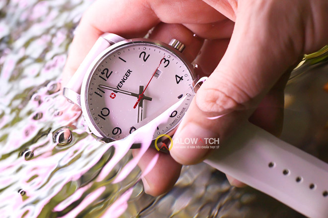 Đồng hồ Wenger phá vỡ mọi giới hạn về giá - 3