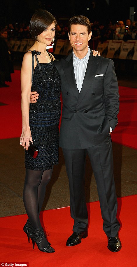 Vợ cũ Tom Cruise công khai bạn trai da màu sau "hợp đồng quái gở" - 2