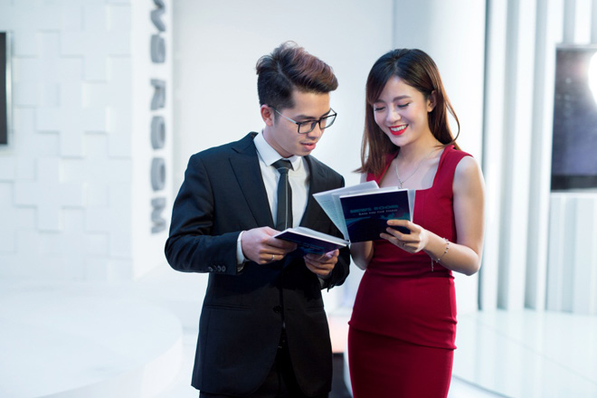 MC Tú Linh: Lần đầu kể về chuyện được mất khi làm MC bóng đá - 4