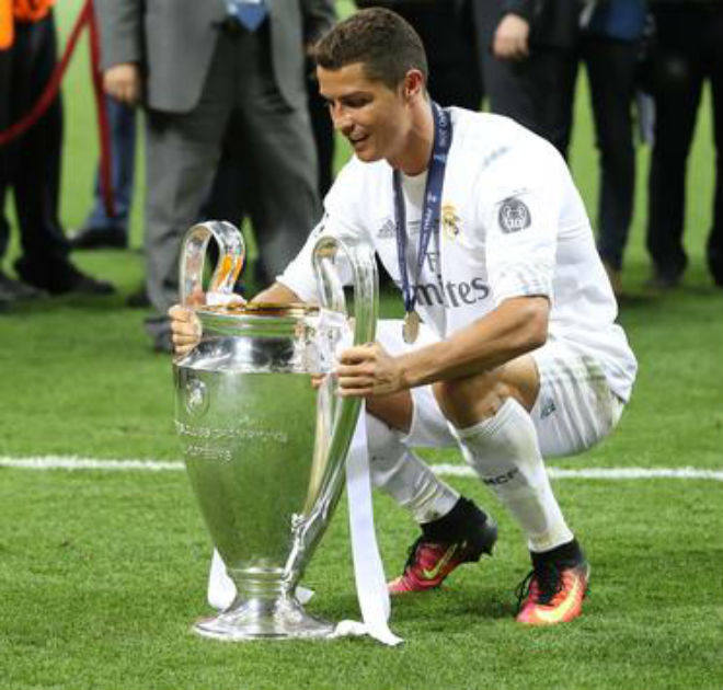 Ronaldo trở lại Real: “Họng súng thần” chờ tái xuất Champions League - 1