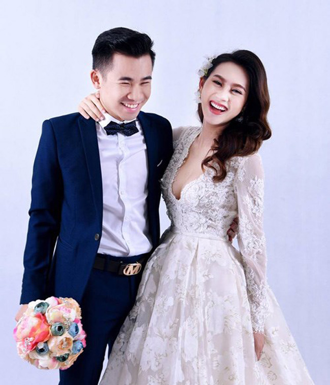 Không giống như cô bạn Quỳnh Kool vẫn còn độc thân, Hải Yến lại sớm lên xe hoa. Hot girl sinh năm 1993 vừa kết hôn vào tháng 2 năm nay.