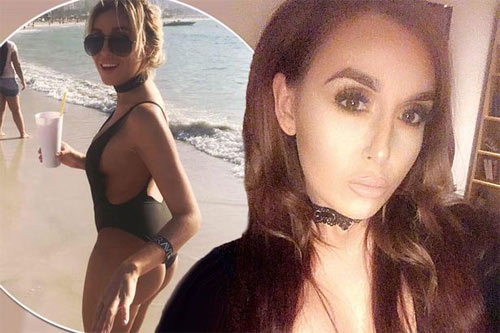 Tình 1 đêm của Wayne Rooney mặc áo tắm trong suốt khiêu khích - 2