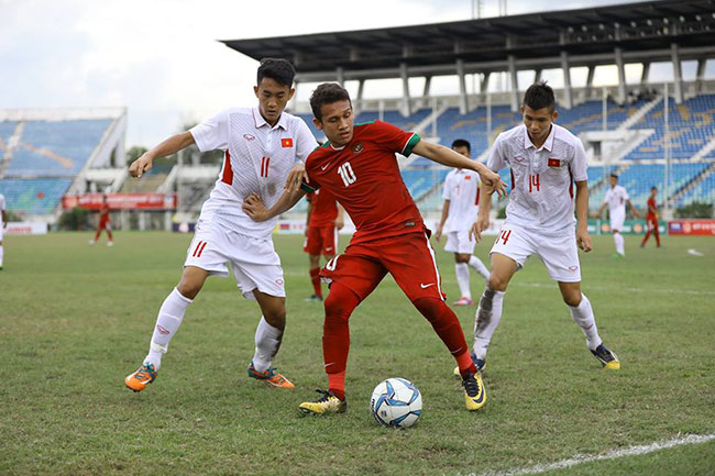 U18 VN bắt bài &#34;Messi U18 Indonesia&#34;, HLV Hoàng Anh Tuấn khiêm tốn - 1