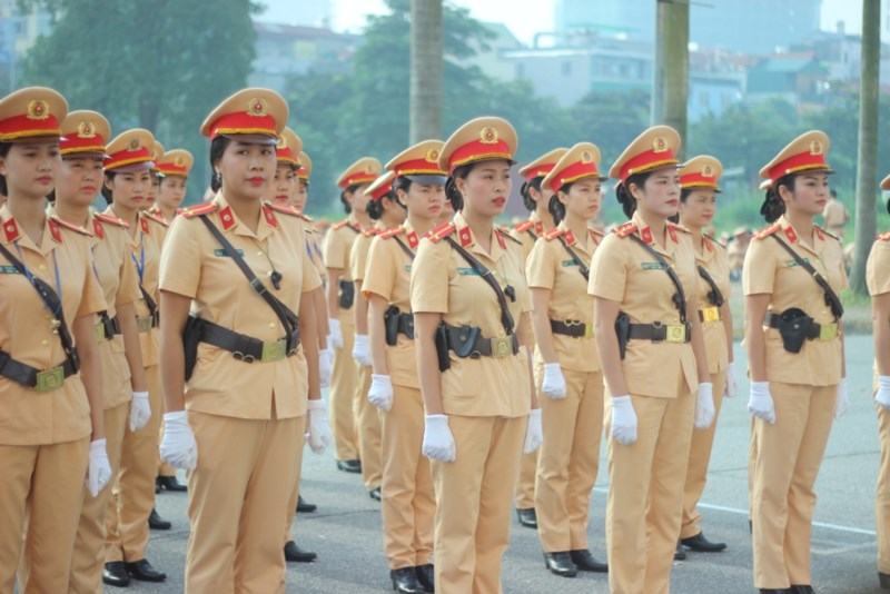 Ngắm những &#34;bóng hồng&#34; CSGT múa võ cực đẹp mắt - 4