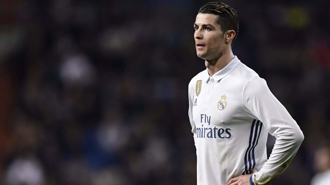 Ronaldo đòi trở lại Anh, Bale lộ lý do khước từ 90 triệu bảng của MU - 1
