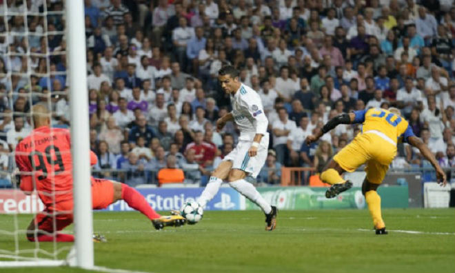 Ronaldo chói sáng ngày trở lại, cứu rỗi Real Madrid - 4