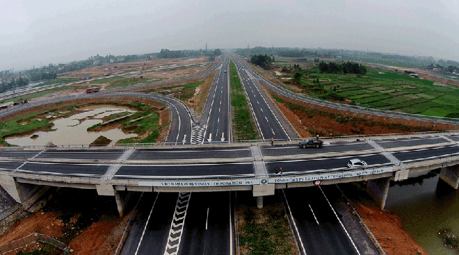 Bất động sản Long An lên ngôi nhờ cú hích hạ tầng giao thông - 1