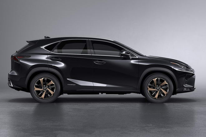 Lexus NX 2018 giảm giá xuống dưới 900 triệu đồng - 3