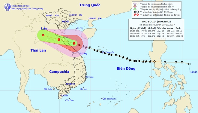 Bản tin thời tiết 9h30: Bão số 10 bắt đầu &#34;oanh tạc&#34; vùng biển Hà Tĩnh-Quảng Trị - 1