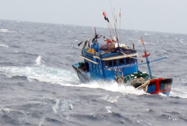 10 thuyền viên Thanh Hóa bị mất liên lạc trong cơn bão số 10 - 1