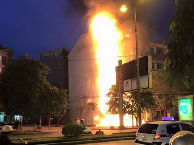 Nóng 24h qua: Diễn biến mới nhất vụ hai tử tù bỏ trốn - 4