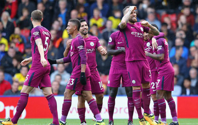 Man City hủy diệt 15 bàn/3 trận: Pep xây đế chế Barca, Bayern 2.0 - 1