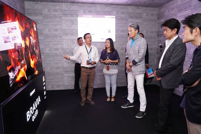 Nhân vật quyền lực nhất của Sony toàn cầu bất ngờ xuất hiện ở TP.HCM - 4