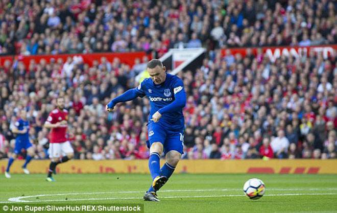 Triệu fan MU an ủi Rooney: Rời sân mới dám &#34;hủy diệt&#34; Everton - 6