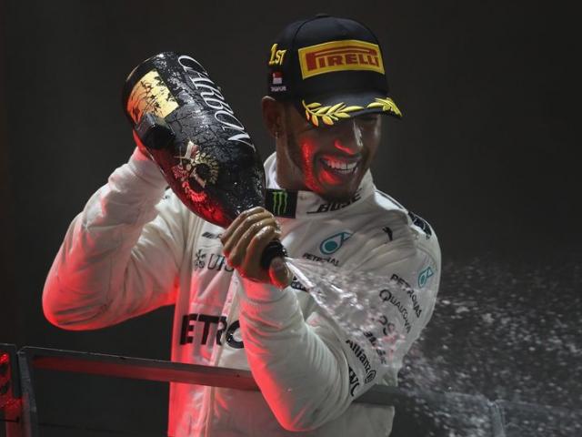 Bảng xếp hạng F1 - Singapore GP: Hamilton ăn 7, ”cắt đuôi” Vettel