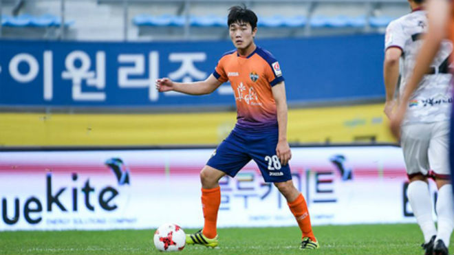 “Thảm cảnh” của Xuân Trường tại Gangwon FC - 1