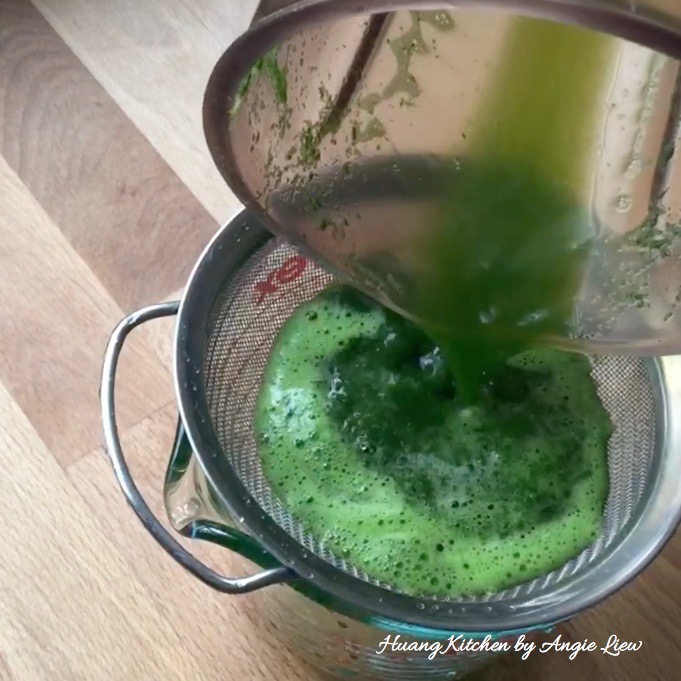 Đổi vị với bánh dẻo lá dứa trứng muối thơm mềm ngon tuyệt - 3