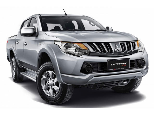 Mitsubishi Triton VGT AT GL giá chỉ 554 triệu đồng - 1