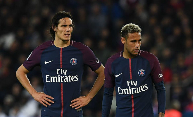 Nhà giàu PSG: Neymar định tẩn Cavani, phòng thay đồ náo loạn - 3