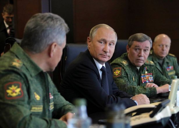 Ông Putin thị sát cuộc tập trận lớn nhất trong nhiều năm - 6