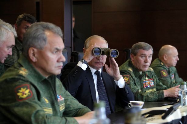 Ông Putin thị sát cuộc tập trận lớn nhất trong nhiều năm - 3