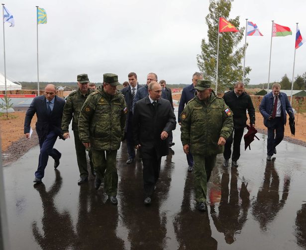 Ông Putin thị sát cuộc tập trận lớn nhất trong nhiều năm - 7