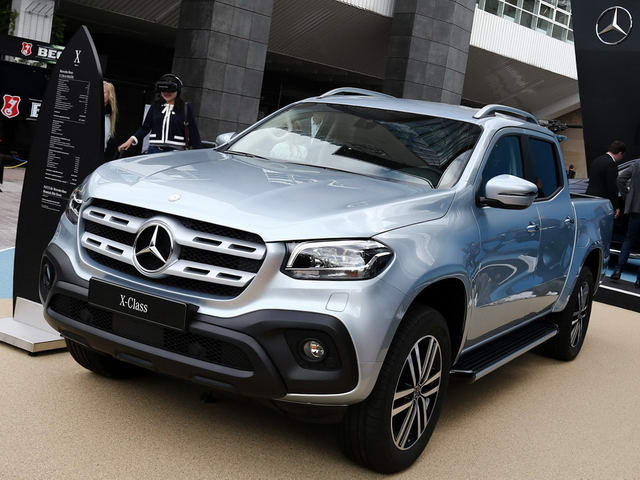 Mercedes X-Class được bán với giá từ 978 triệu đồng - 2