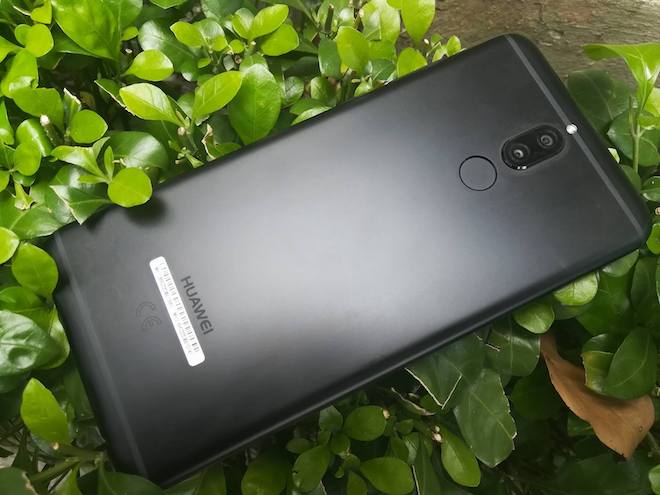 Rò rỉ ảnh rõ nét chiếc smartphone 4 camera đầu tiên của Huawei - 1