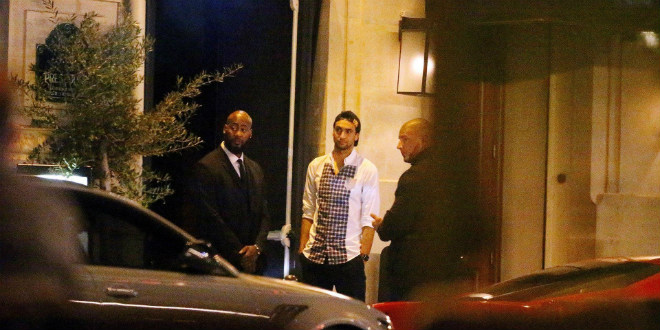 Biến ở PSG: Neymar hòa giải vẫn xui bán Cavani cho Real - 2