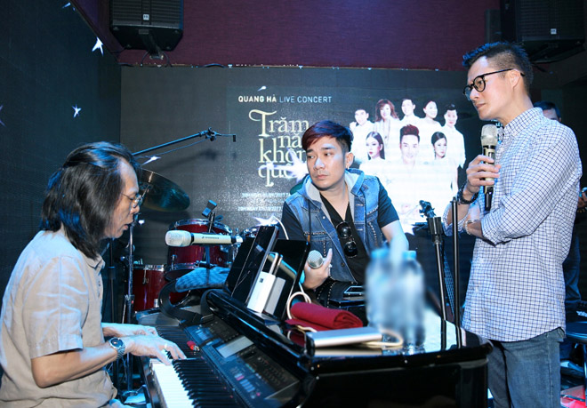 Hương Tràm diện mốt giấu quần đi tập hát - 7