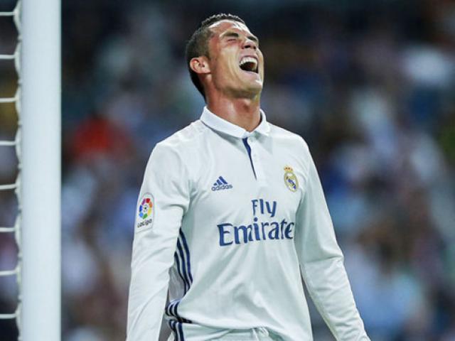 Ronaldo bị chặt chém thô bạo, HLV Zidane nổi điên