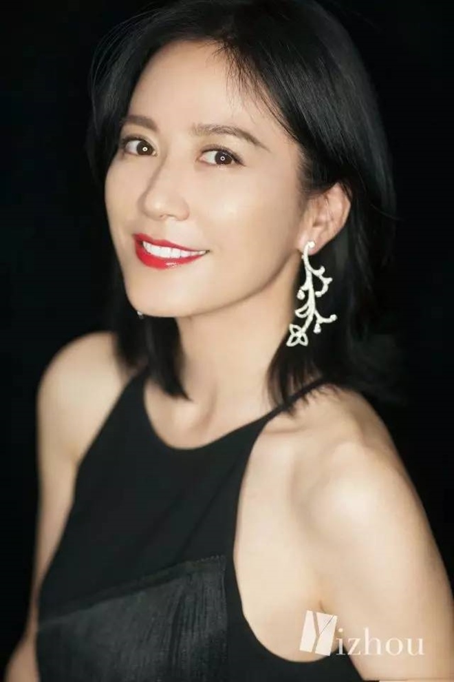 4 mỹ nữ nói không với scandal: Người gia thế hiển hách, kẻ sự nghiệp lên như diều gặp gió - 14