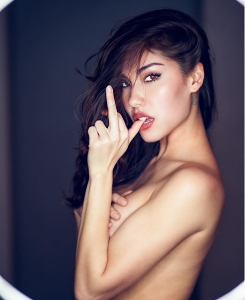 DJ gốc Việt vừa sexy vừa chơi nhạc giỏi - 9